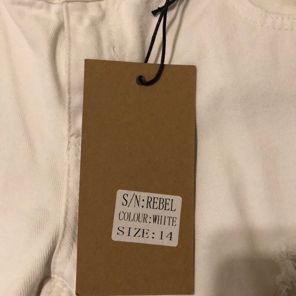 Liquor N Poker distressed white zipped capris - Picture 5 of 7